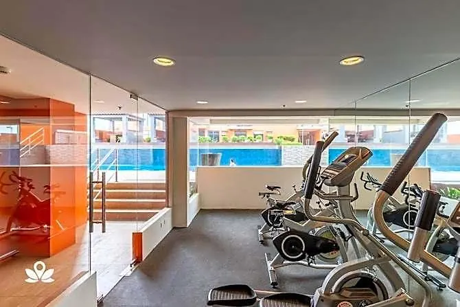 Portovita Towers 4* Манила