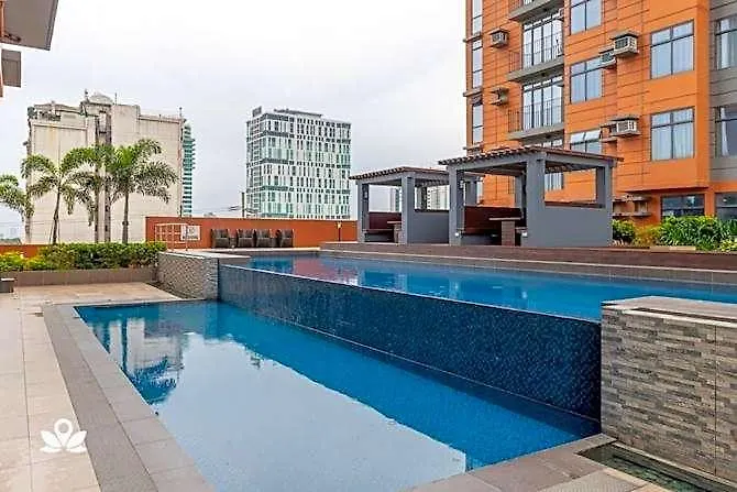 Portovita Towers Отель Манила